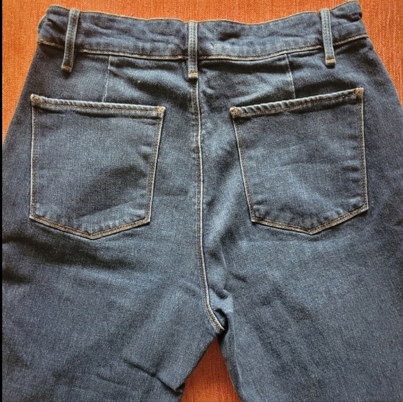 FRAME Kick Flare Jeans - Picture 12 of 15